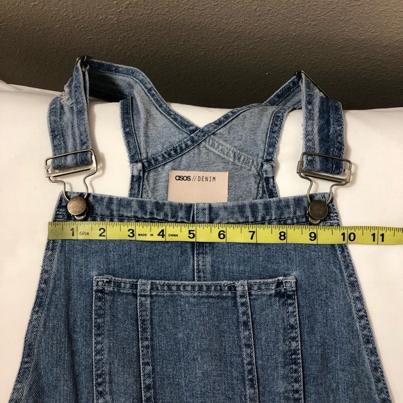 ASOS DESIGN Denim Midwash Blue Distress Fry Hem Dungaree Dress UK8 USA 4 - Picture 13 of 16